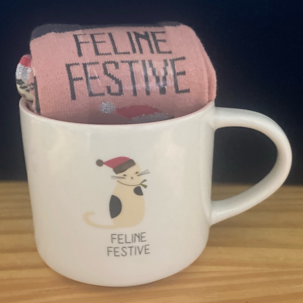 🌸 (2/$20) Feline Festive Gift Set